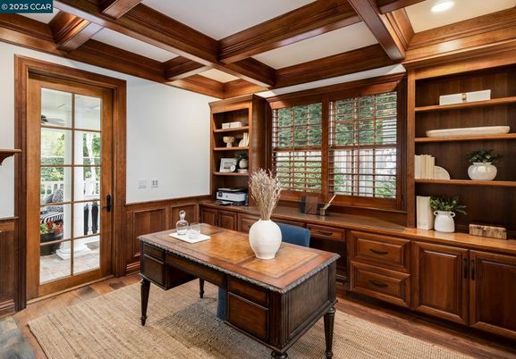 Home Office, Interior, Recessed Lighting, Wooden Beams, Wood Texture Flooring