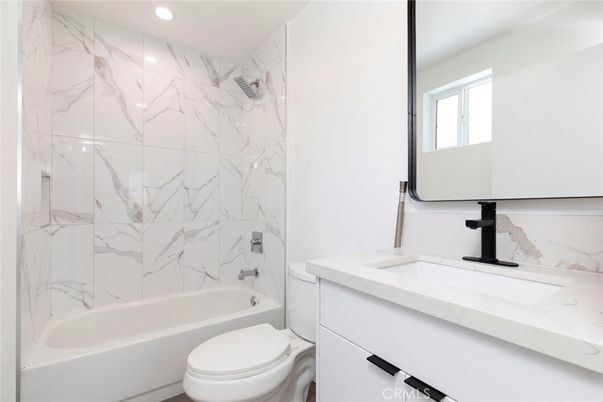 Bathroom, Interior, Marble Walls, Recessed Lighting