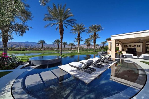 Exterior, Lake, Pool, Water