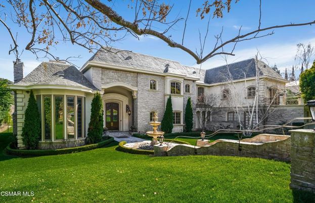 Backyard, Exterior, Facade, French Provincial