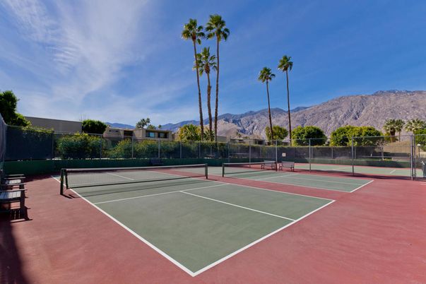 Exterior, Tennis Courts