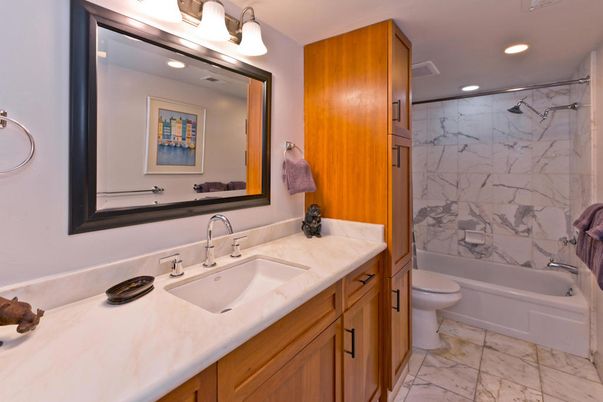 Bathroom, Interior, Marble, Marble Walls, Recessed Lighting
