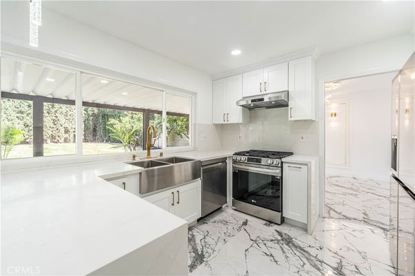 Interior, Kitchen, Marble, Recessed Lighting, Stainless Steel Appliances