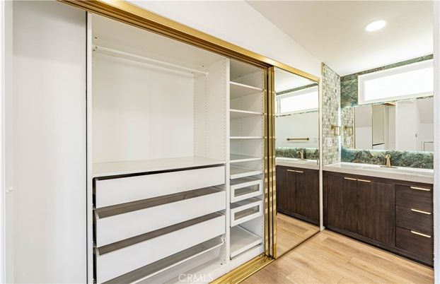 Bathroom, Interior, Recessed Lighting, Walk-in Closets, Wood Texture Flooring