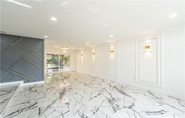 Empty room, Interior, Marble, Recessed Lighting