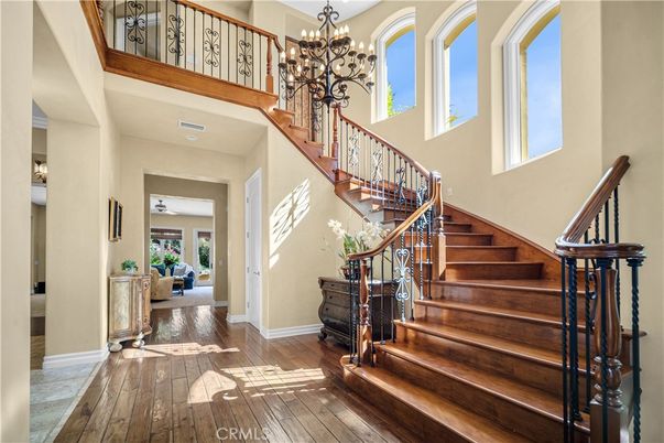 Chandelier, Interior, Wood Texture Flooring