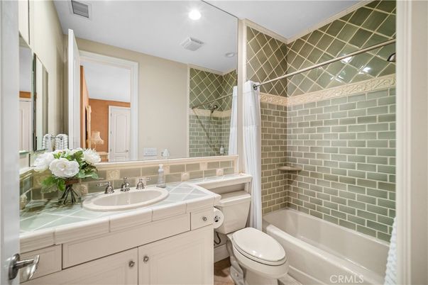 Bathroom, Interior, Recessed Lighting, Tile Countertops