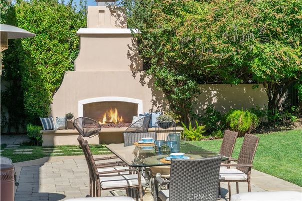 Exterior, Fireplace