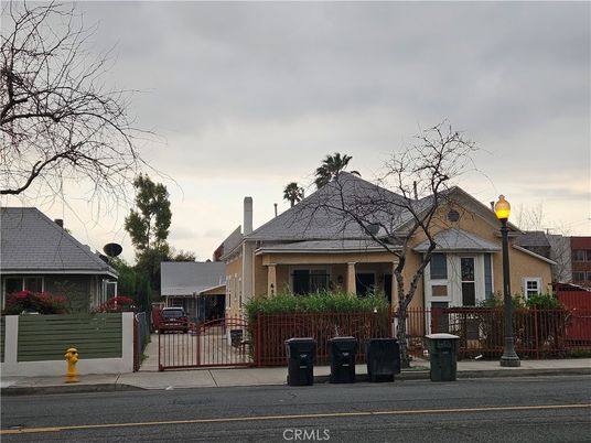 Exterior, Facade, Queen Anne Victorian