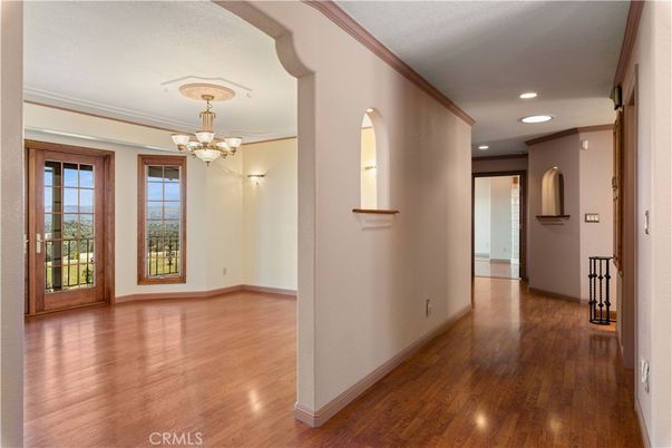 Chandelier, Empty room, Interior, Recessed Lighting, Wood Texture Flooring