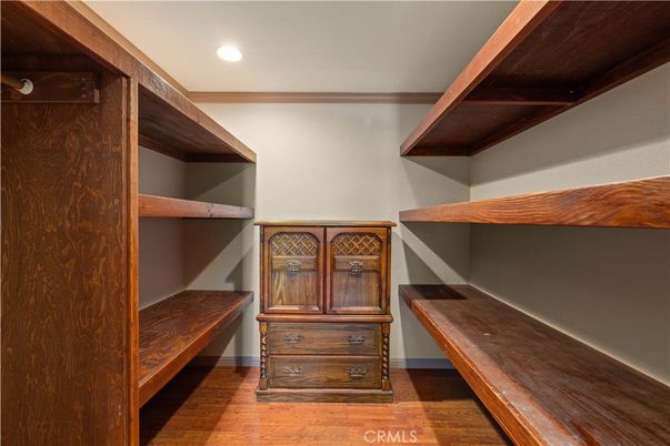 Interior, Recessed Lighting, Walk-in Closets, Wood Texture Flooring