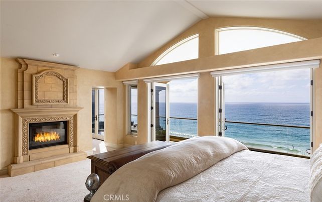 Bedroom, Fireplace, Interior, Recessed Lighting, Water