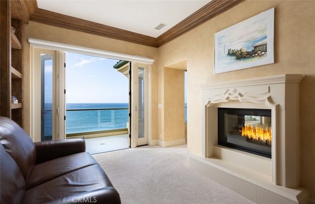Fireplace, Interior, Water