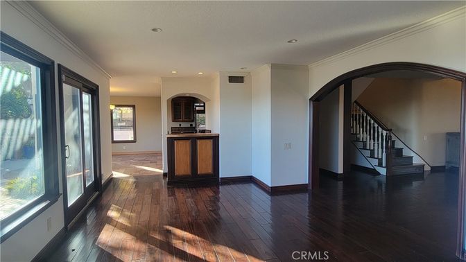 Interior, Recessed Lighting, Wood Texture Flooring