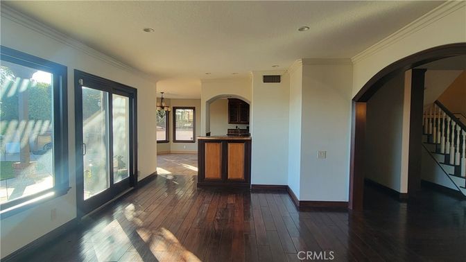 Interior, Pendant Lights, Recessed Lighting, Wood Texture Flooring