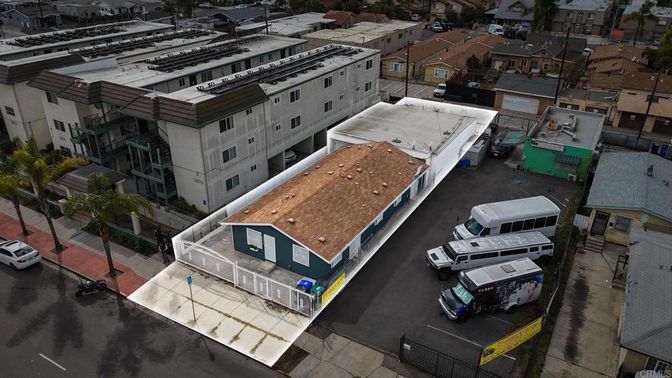 Exterior, Drone