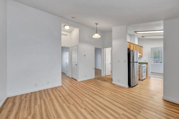 Interior, Kitchen, Pendant Lights, Wood Texture Flooring