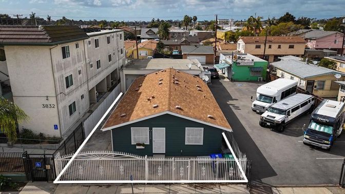 Exterior, Drone