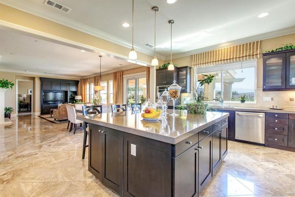 Dining room, Interior, Kitchen, Pendant Lights, Recessed Lighting, Stainless Steel Appliances