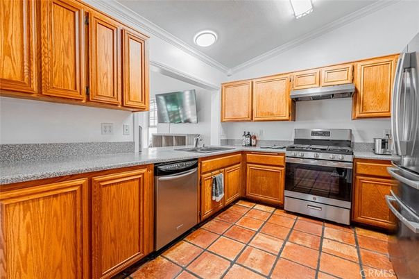Interior, Kitchen, Stainless Steel Appliances