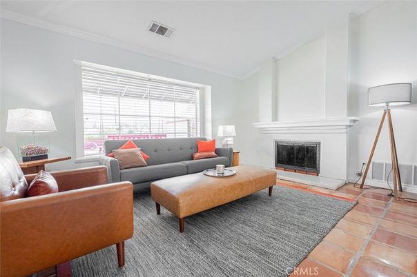 Fireplace, Interior, Living room