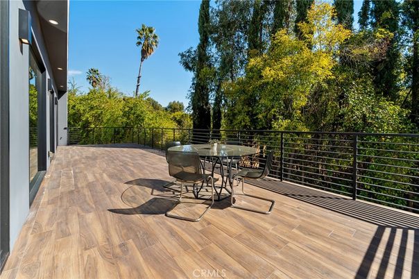 Exterior, Wood Texture Flooring
