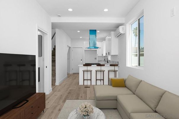Interior, Kitchen, Living room, Recessed Lighting, Wood Texture Flooring