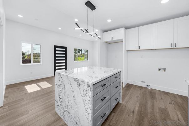 Interior, Kitchen, Pendant Lights, Recessed Lighting, Wood Texture Flooring
