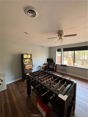 Game Room, Interior, Wood Texture Flooring
