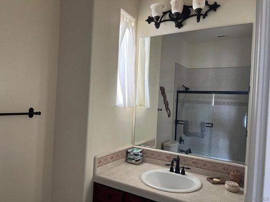 Bathroom, Interior, Tile Countertops