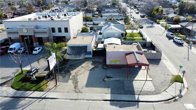 Exterior, Drone