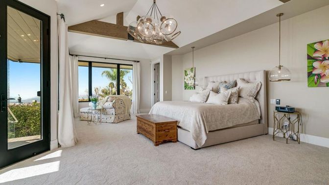 Bedroom, Chandelier, Interior, Pendant Lights, Recessed Lighting