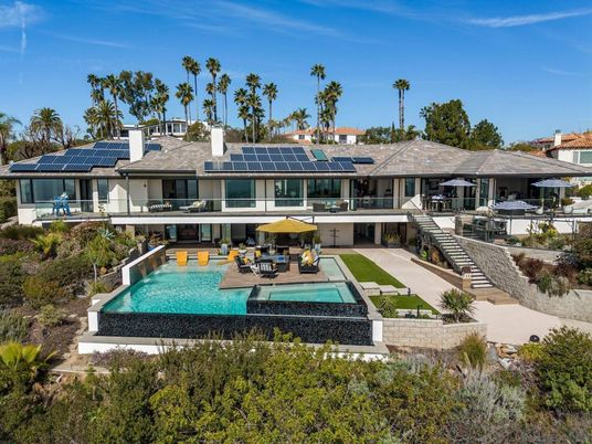Exterior, Pool, Solar Panels