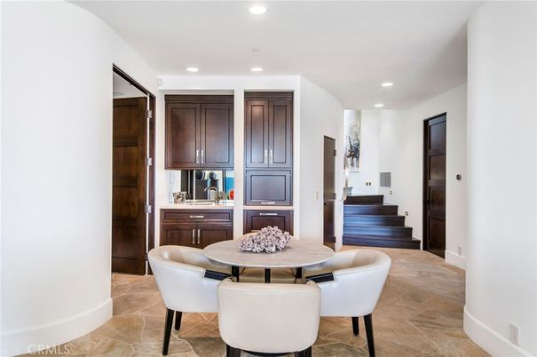 Dining room, Interior, Recessed Lighting