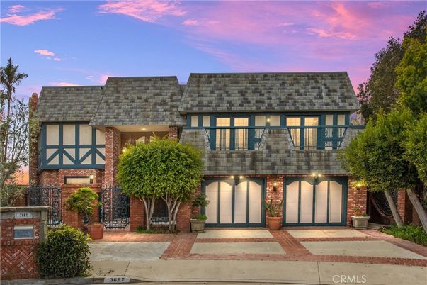Exterior, Facade, Brick Facade, Tudor Revival