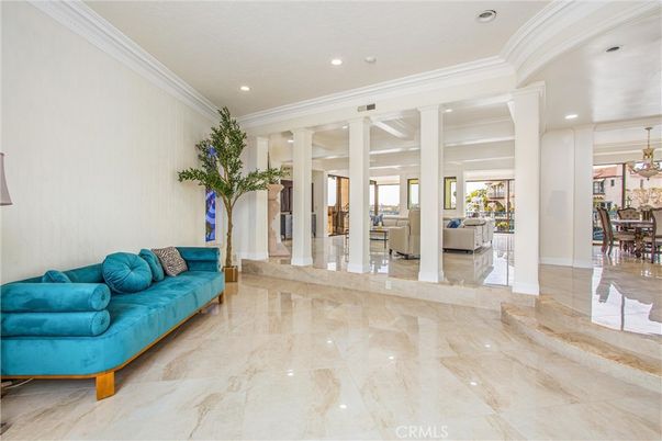 Chandelier, Dining room, Interior, Living room, Recessed Lighting