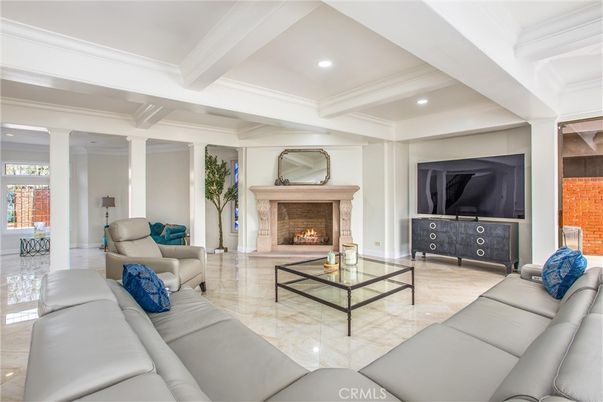 Fireplace, Interior, Living room, Recessed Lighting