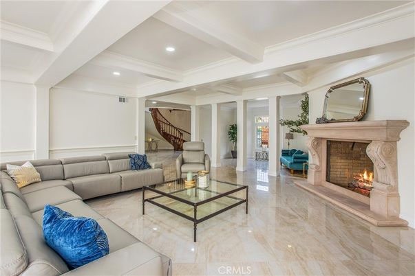 Fireplace, Interior, Living room, Recessed Lighting