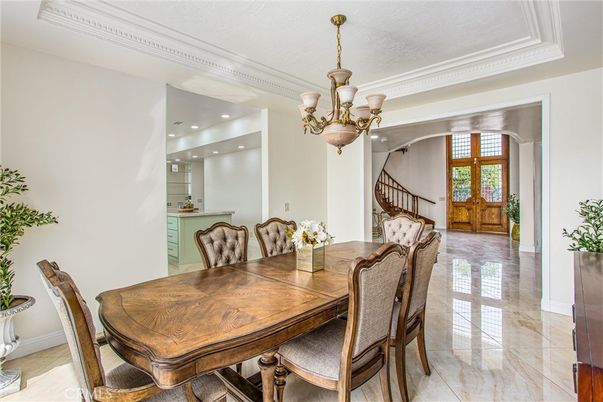 Chandelier, Dining room, Interior, Recessed Lighting