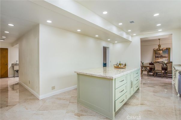Chandelier, Dining room, Interior, Kitchen, Recessed Lighting