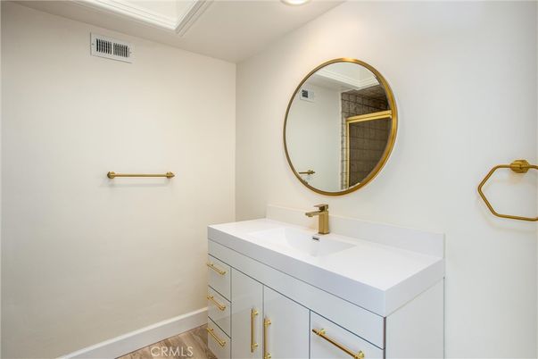 Bathroom, Interior, Recessed Lighting, Wood Texture Flooring