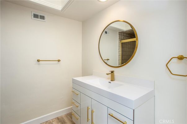 Bathroom, Interior, Recessed Lighting, Wood Texture Flooring