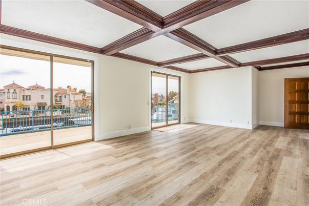 Empty room, Interior, Wooden Beams, Wood Texture Flooring