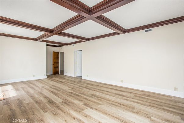 Empty room, Interior, Wooden Beams, Wood Texture Flooring