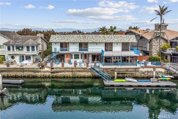 Exterior, Lake