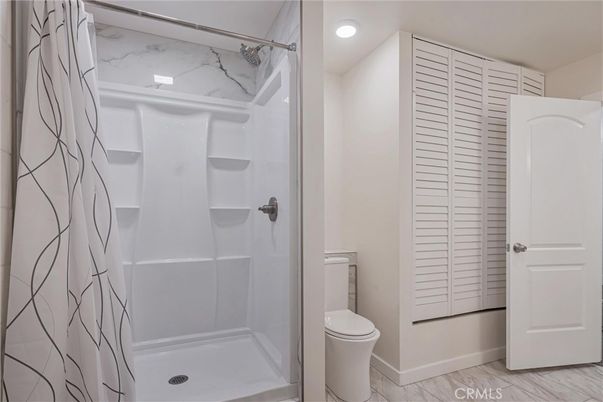 Bathroom, Interior, Marble Walls, Recessed Lighting