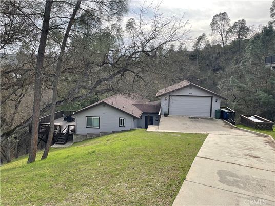 Backyard, Detached Garage, Exterior