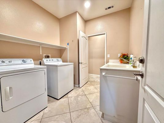 Interior, Recessed Lighting, Washer