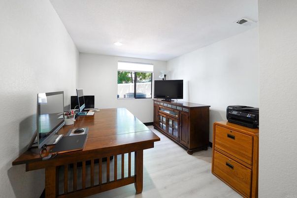 Home Office, Interior, Recessed Lighting, Wood Texture Flooring