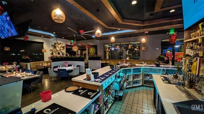 Dining room, Interior, Pendant Lights, Recessed Lighting